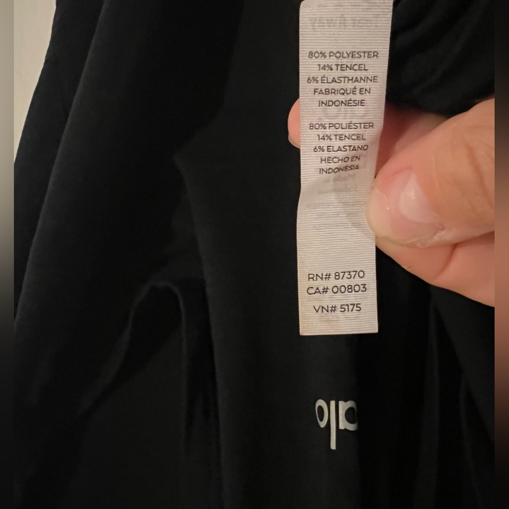 ALO Yoga Black Racerback Tank Top - Picture 5 of 5
